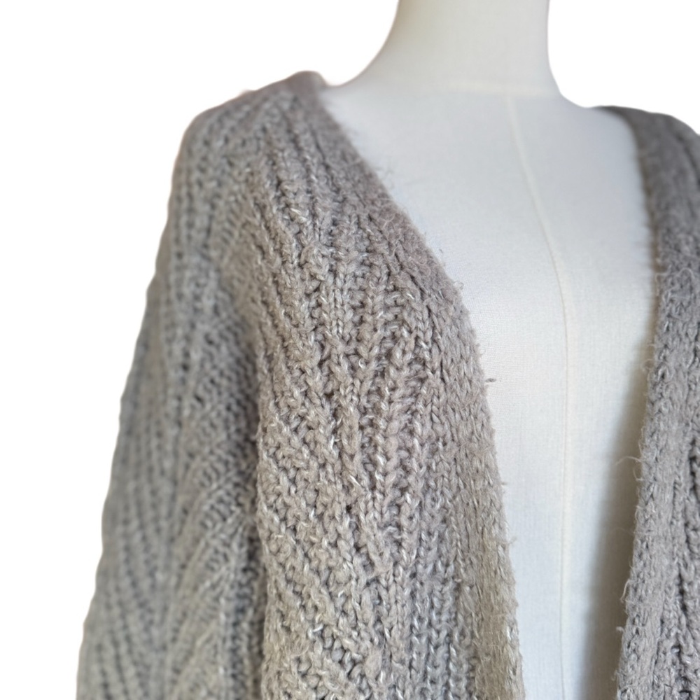 Universal Thread Gray Sweater - Picture 9 of 10